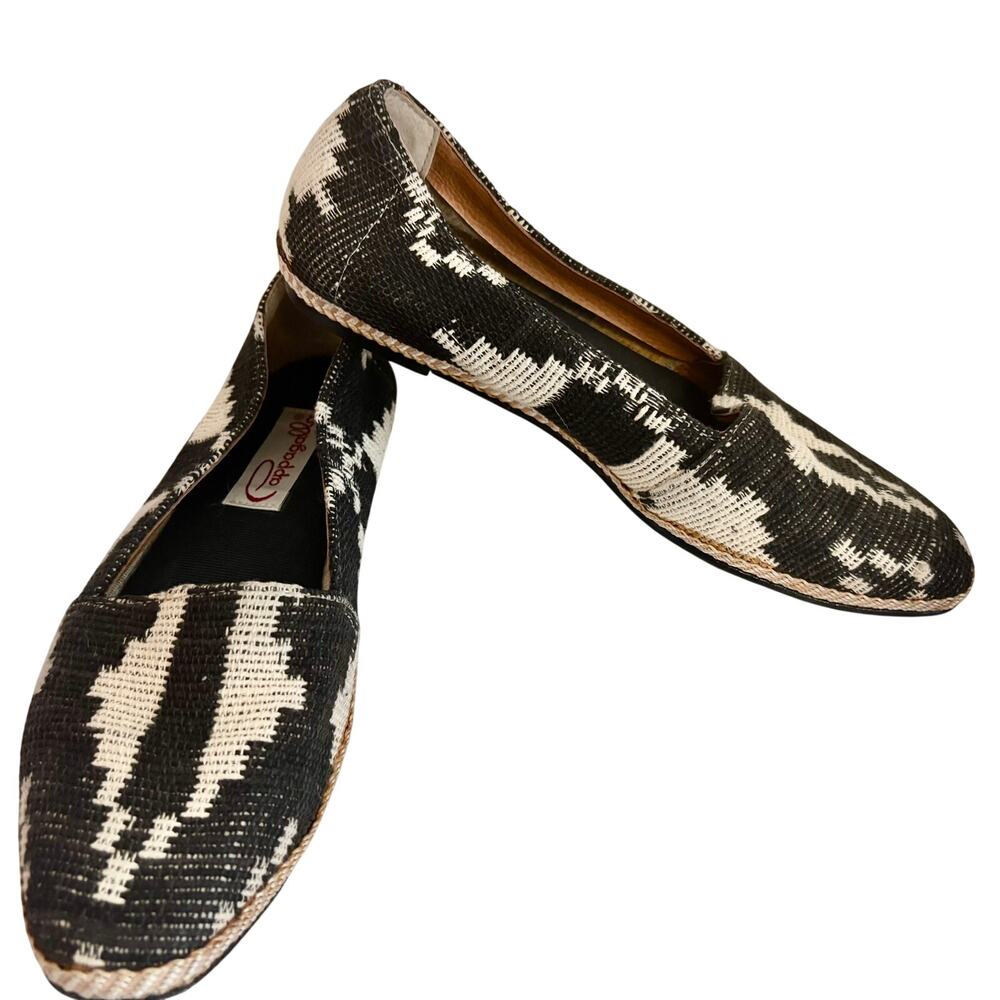 Pappagallo Woven Tribal Southwest Loafers Flats Slip On Shoes Black White Boho